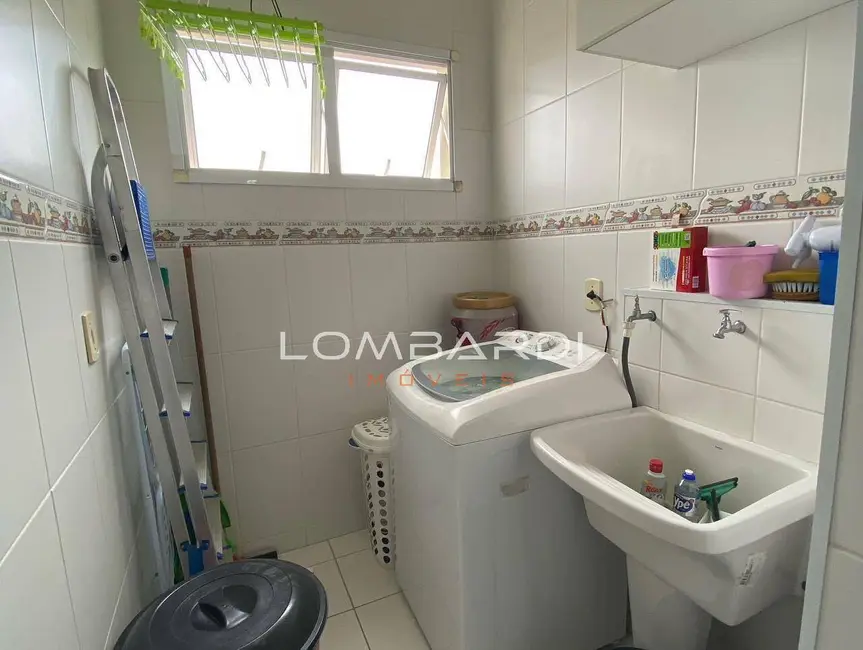 Foto 8 de Apartamento com 3 quartos à venda, 90m2 em Ubatuba - SP