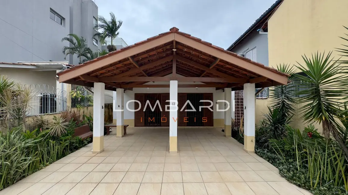 Foto 1 de Casa com 3 quartos à venda, 224m2 em Ubatuba - SP