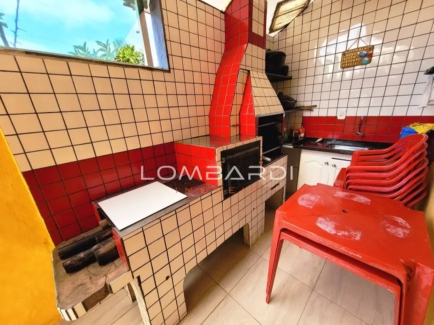 Foto 3 de Casa com 4 quartos à venda, 270m2 em Ubatuba - SP