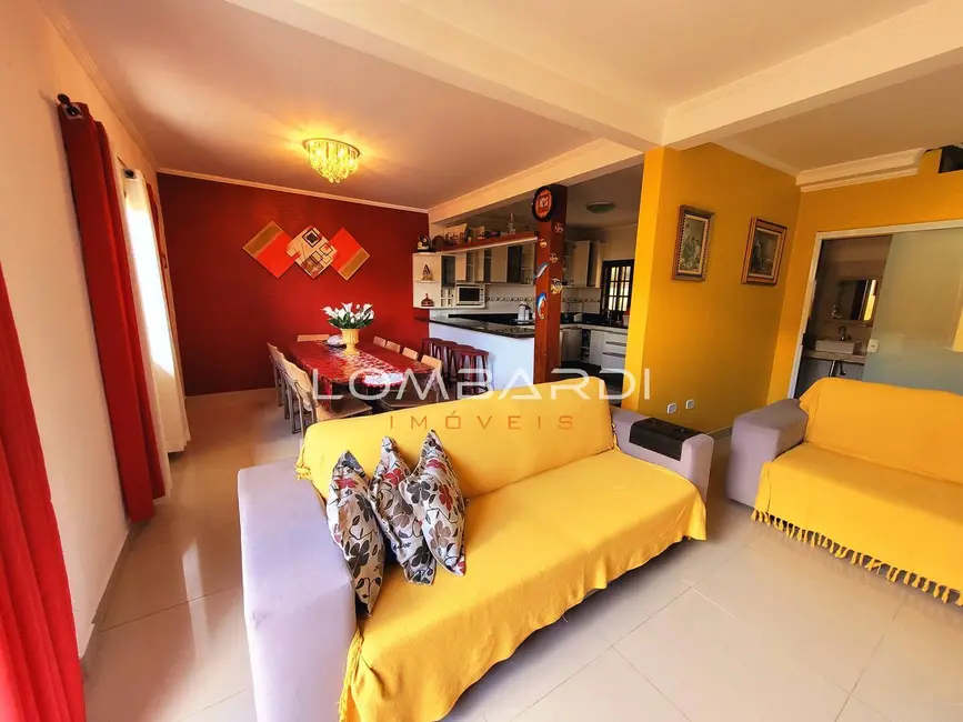 Foto 4 de Casa com 4 quartos à venda, 270m2 em Ubatuba - SP