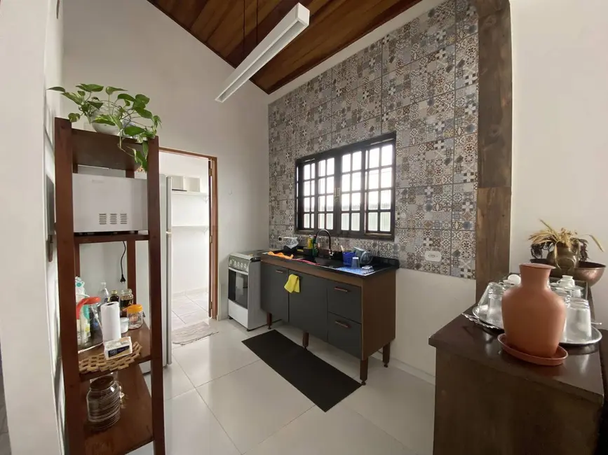 Foto 6 de Casa com 3 quartos à venda, 80m2 em Ubatuba - SP
