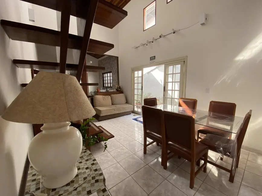 Foto 3 de Casa com 3 quartos à venda, 80m2 em Ubatuba - SP