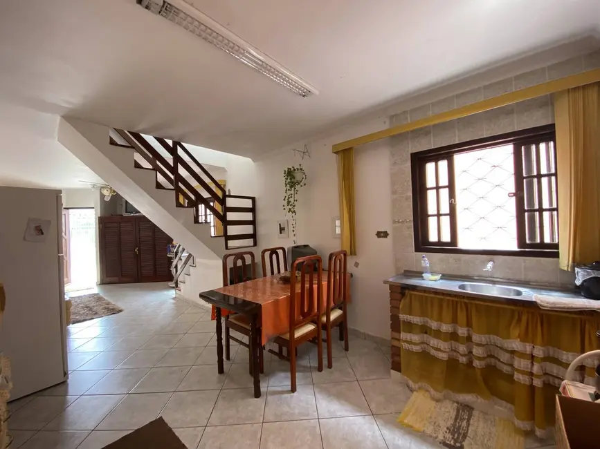 Casa com 3 quartos à venda, 130m2 em Ubatuba - SP - imagem 8 Foto 8 de Casa com 3 quartos à venda, 130m2 em Ubatuba - SP