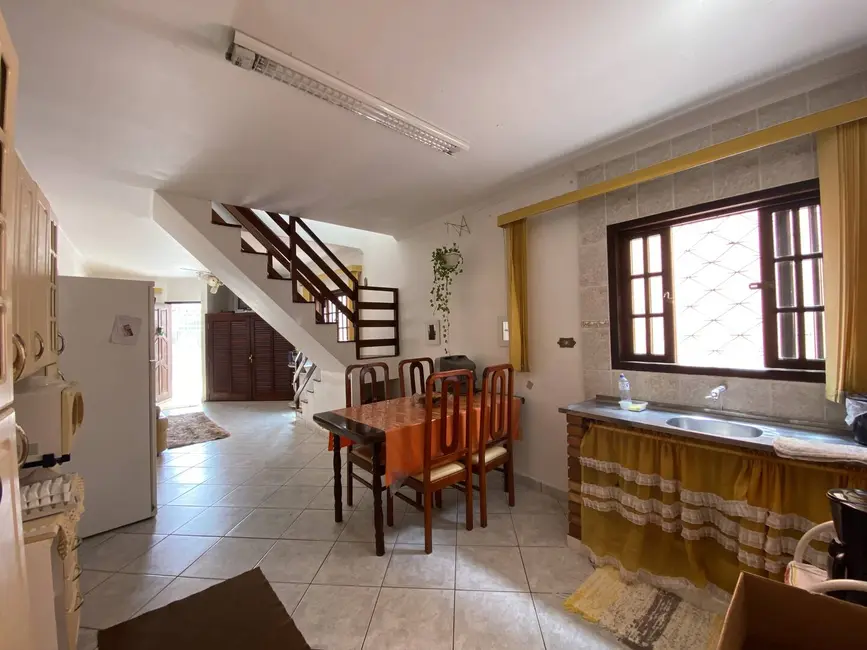 Casa com 3 quartos à venda, 130m2 em Ubatuba - SP - imagem 1 Foto 1 de Casa com 3 quartos à venda, 130m2 em Ubatuba - SP