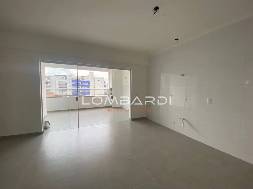 Foto 3 de Apartamento com 2 quartos à venda em Ubatuba - SP