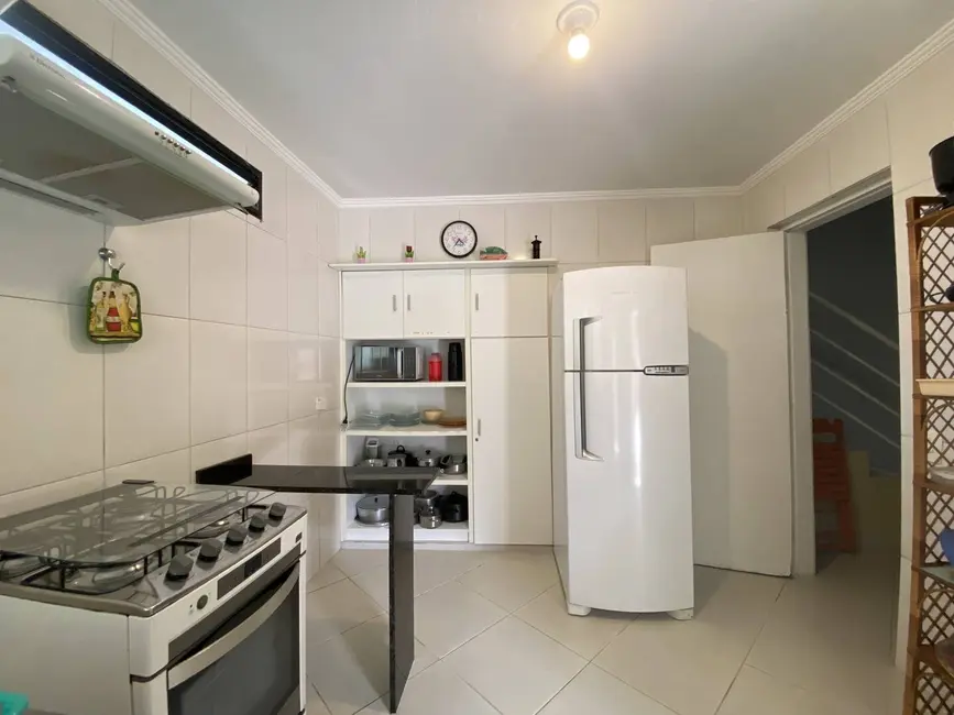 Foto 7 de Casa com 3 quartos à venda, 225m2 em Ubatuba - SP