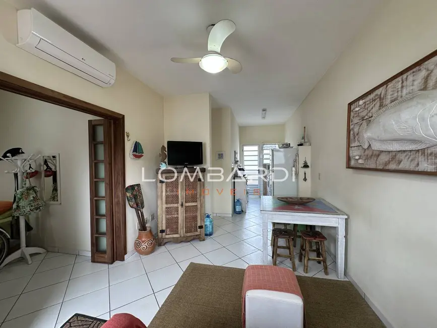 Foto 9 de Apartamento com 2 quartos à venda, 50m2 em Ubatuba - SP