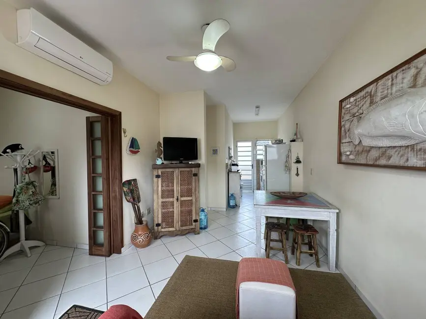 Apartamento com 2 quartos à venda, 50m2 em Ubatuba - SP - imagem 9 Foto 9 de Apartamento com 2 quartos à venda, 50m2 em Ubatuba - SP