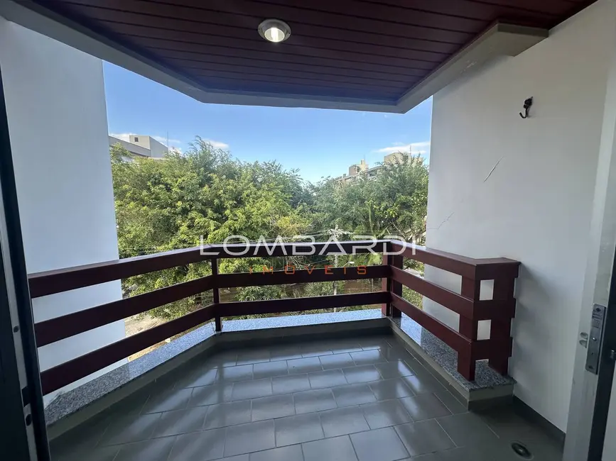 Foto 2 de Apartamento com 3 quartos à venda, 95m2 em Ubatuba - SP