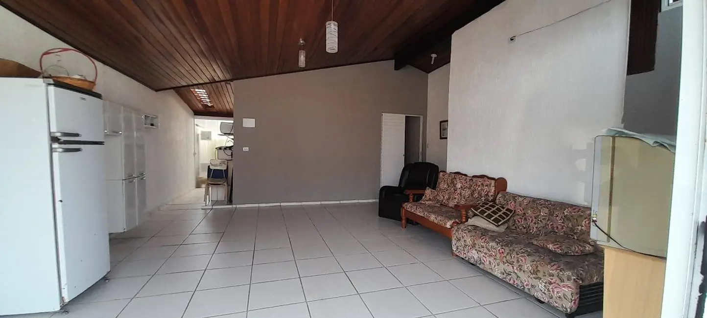 Foto 9 de Casa com 5 quartos à venda, 250m2 em Ubatuba - SP