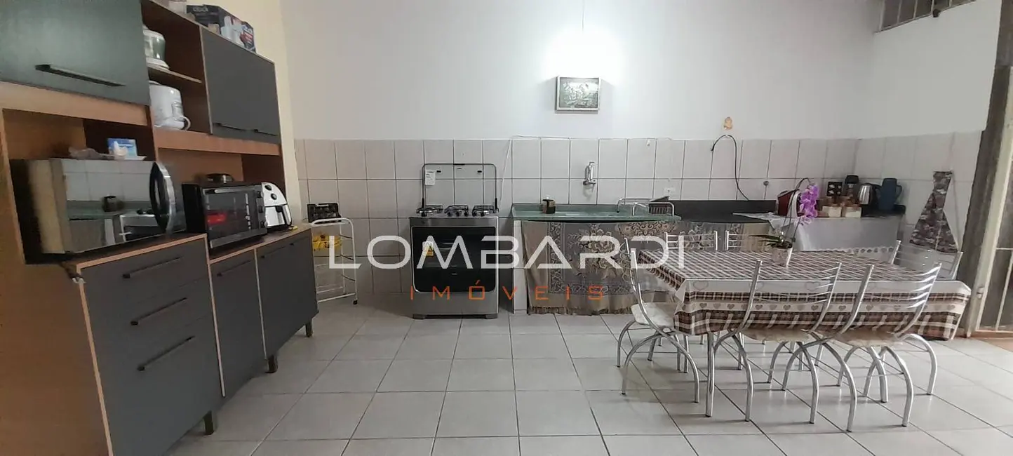 Foto 4 de Casa com 5 quartos à venda, 250m2 em Ubatuba - SP