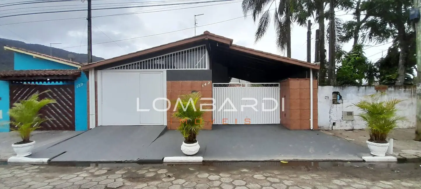 Foto 1 de Casa com 5 quartos à venda, 250m2 em Ubatuba - SP