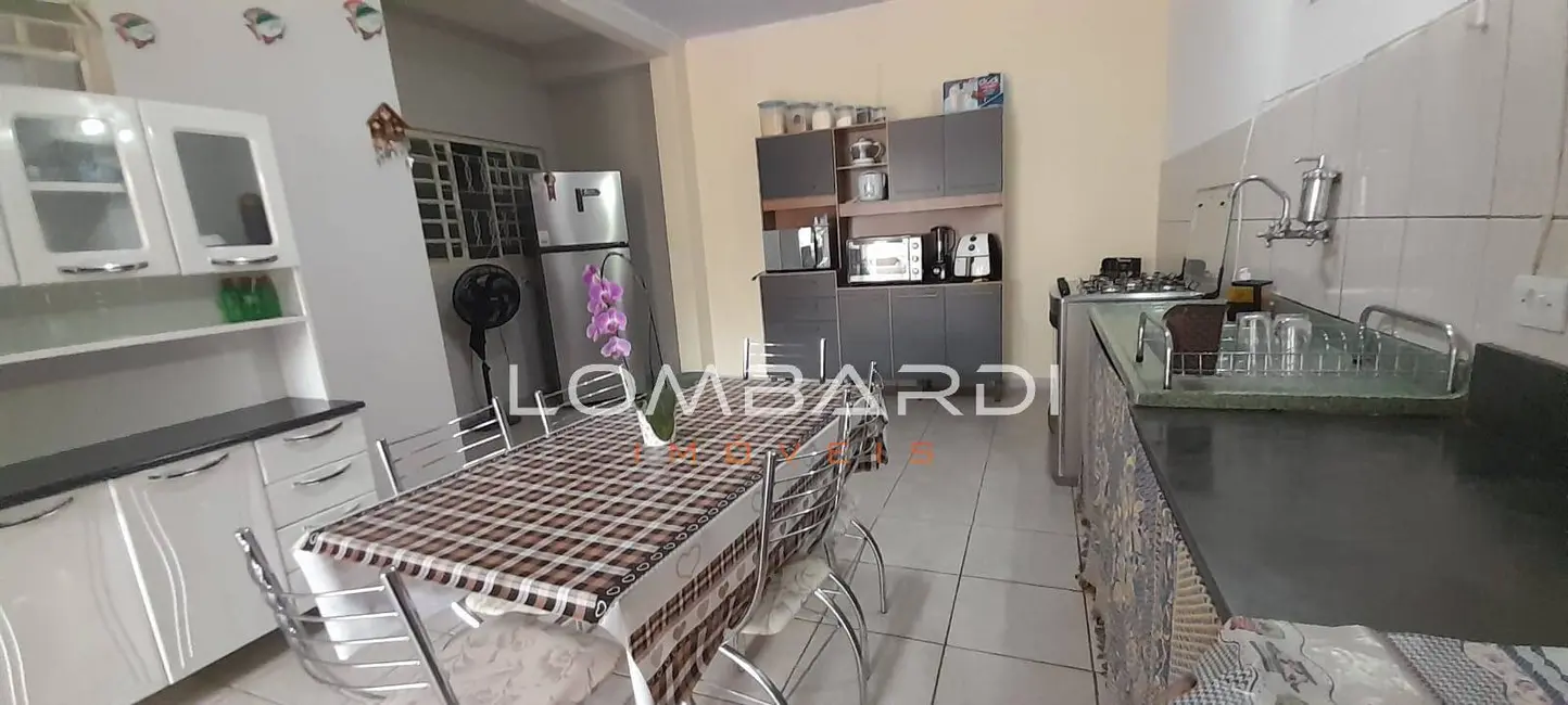 Foto 3 de Casa com 5 quartos à venda, 250m2 em Ubatuba - SP