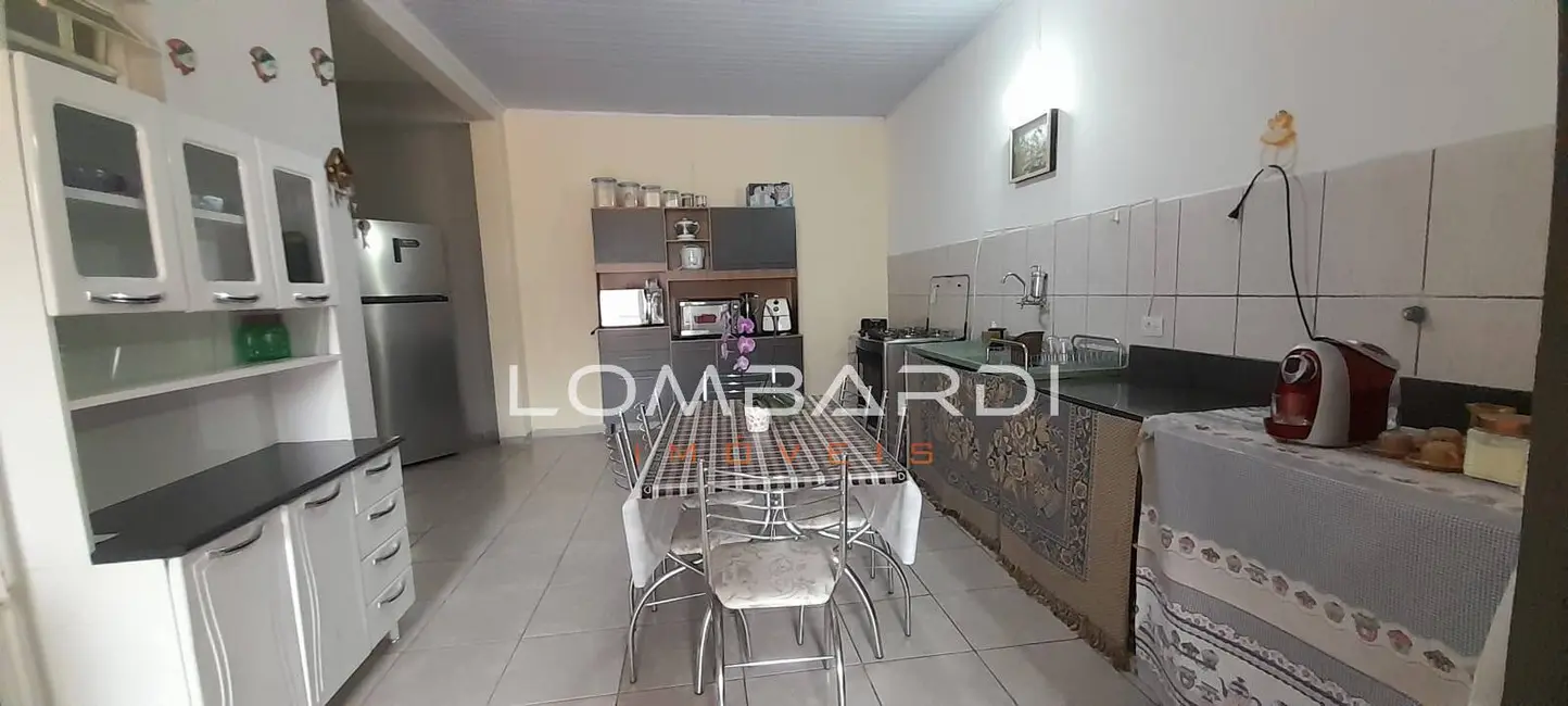 Foto 2 de Casa com 5 quartos à venda, 250m2 em Ubatuba - SP