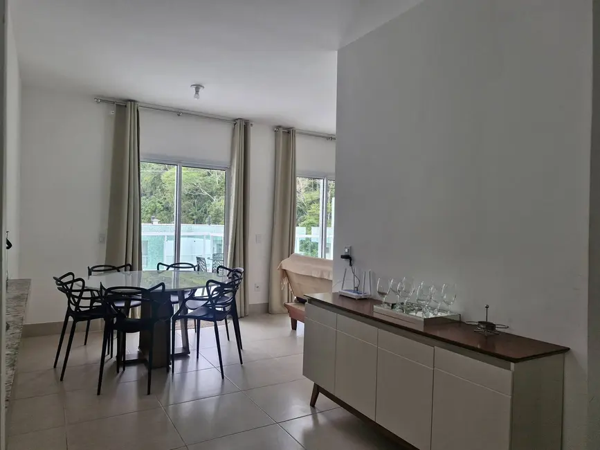 Foto 2 de Apartamento com 3 quartos à venda, 125m2 em Ubatuba - SP