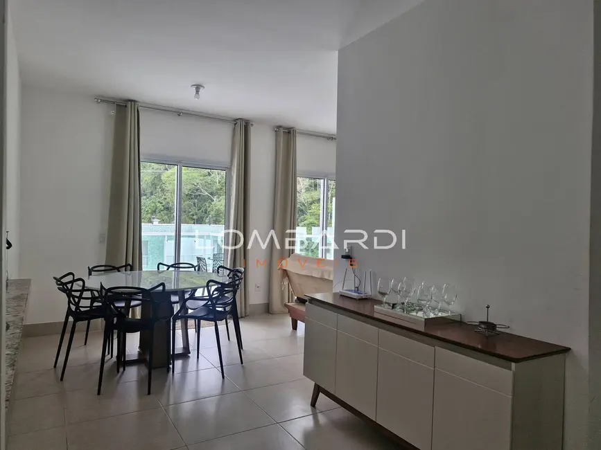 Foto 2 de Apartamento com 3 quartos à venda, 125m2 em Ubatuba - SP