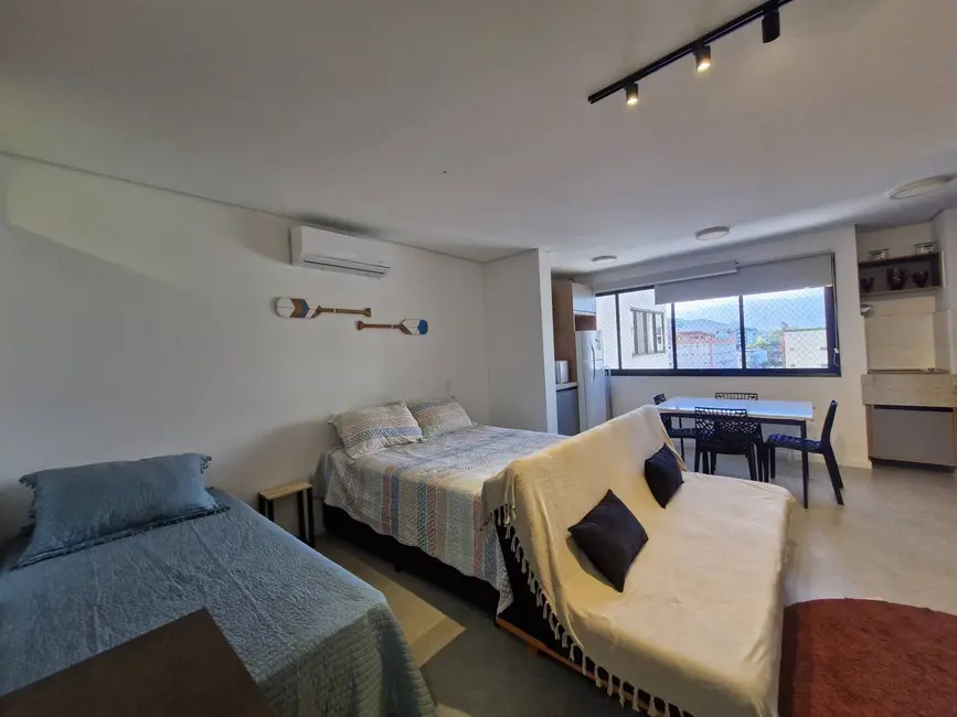 Foto 3 de Apartamento com 1 quarto à venda, 35m2 em Ubatuba - SP