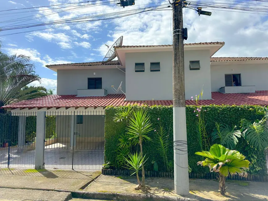 Apartamento com 3 quartos à venda, 113m2 em Ubatuba - SP - imagem 2 Foto 2 de Apartamento com 3 quartos à venda, 113m2 em Ubatuba - SP