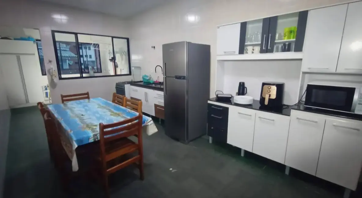 Apartamento com 3 quartos à venda, 113m2 em Ubatuba - SP - imagem 5 Foto 5 de Apartamento com 3 quartos à venda, 113m2 em Ubatuba - SP