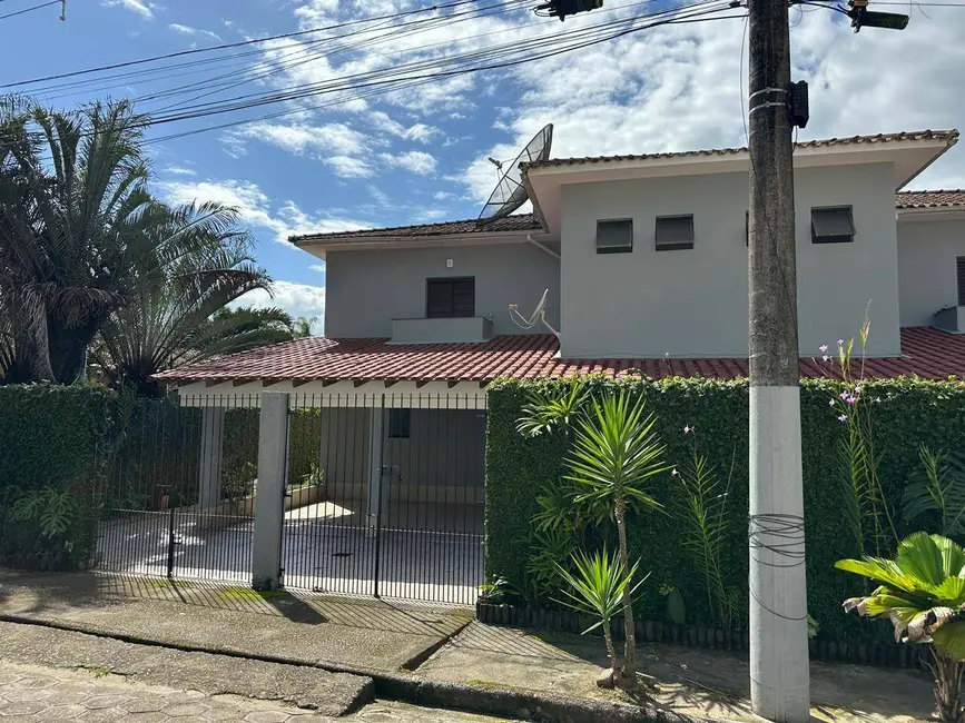 Apartamento com 3 quartos à venda, 113m2 em Ubatuba - SP - imagem 4 Foto 4 de Apartamento com 3 quartos à venda, 113m2 em Ubatuba - SP