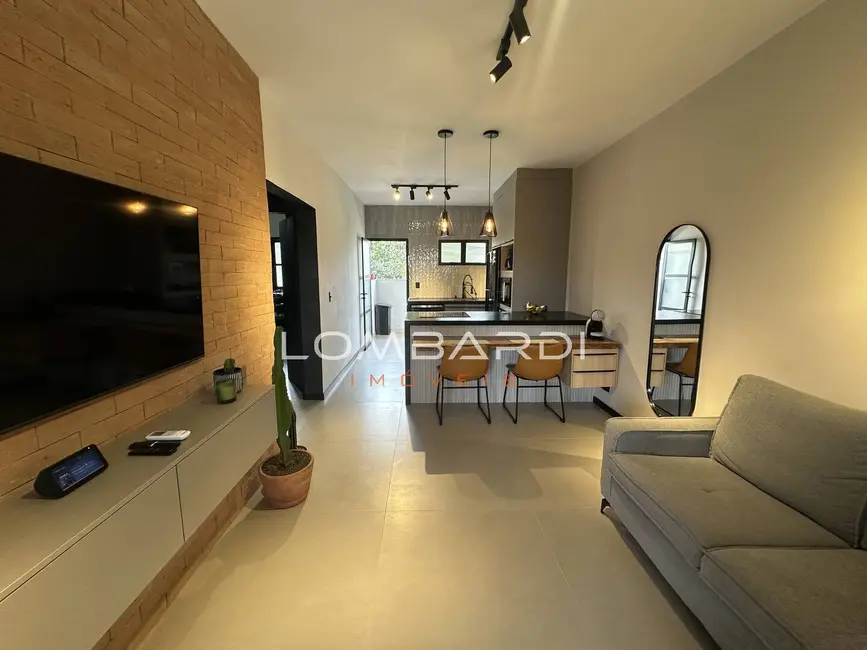 Foto 1 de Apartamento com 2 quartos à venda, 69m2 em Ubatuba - SP