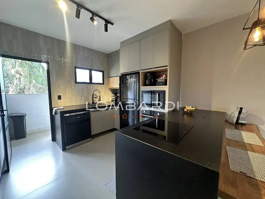 Foto 3 de Apartamento com 2 quartos à venda, 69m2 em Ubatuba - SP