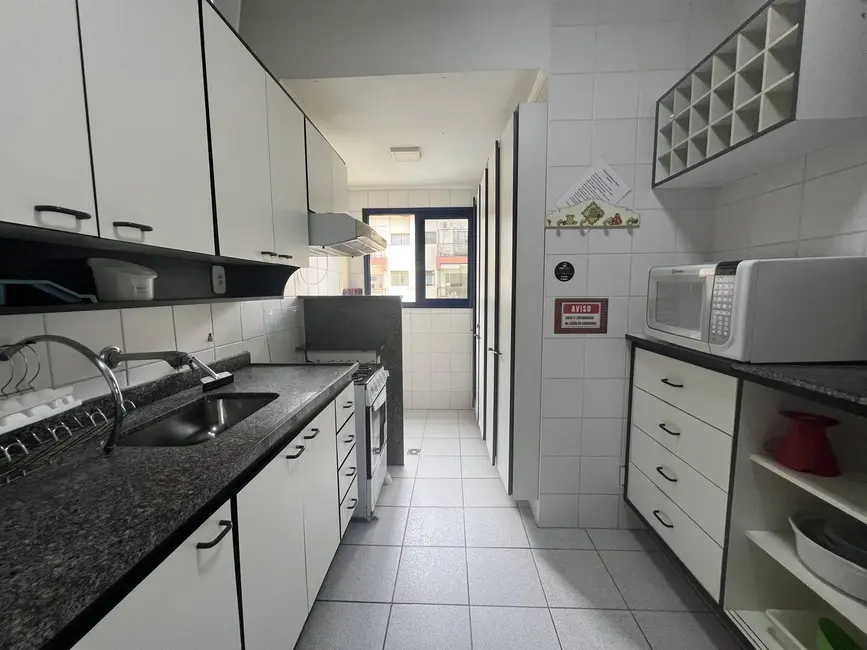 Foto 2 de Apartamento com 3 quartos à venda, 140m2 em Ubatuba - SP