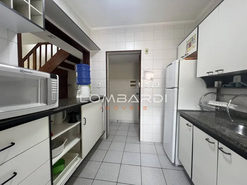 Foto 4 de Apartamento com 3 quartos à venda, 140m2 em Ubatuba - SP