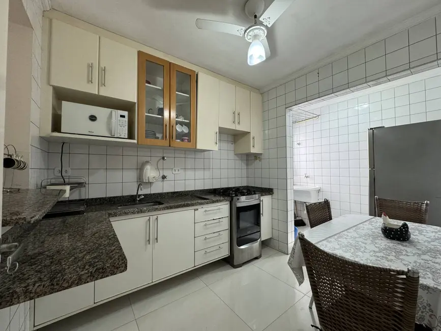 Apartamento com 3 quartos à venda, 90m2 em Centro, Ubatuba - SP - imagem 5 Foto 5 de Apartamento com 3 quartos à venda, 90m2 em Centro, Ubatuba - SP