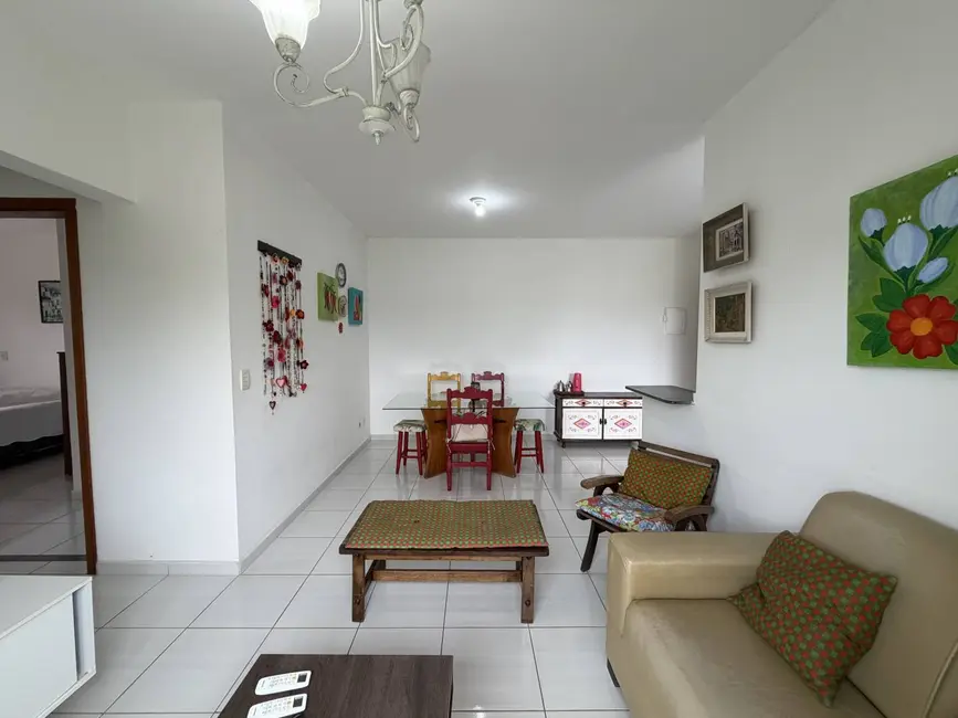 Foto 2 de Apartamento com 2 quartos à venda, 67m2 em Ubatuba - SP