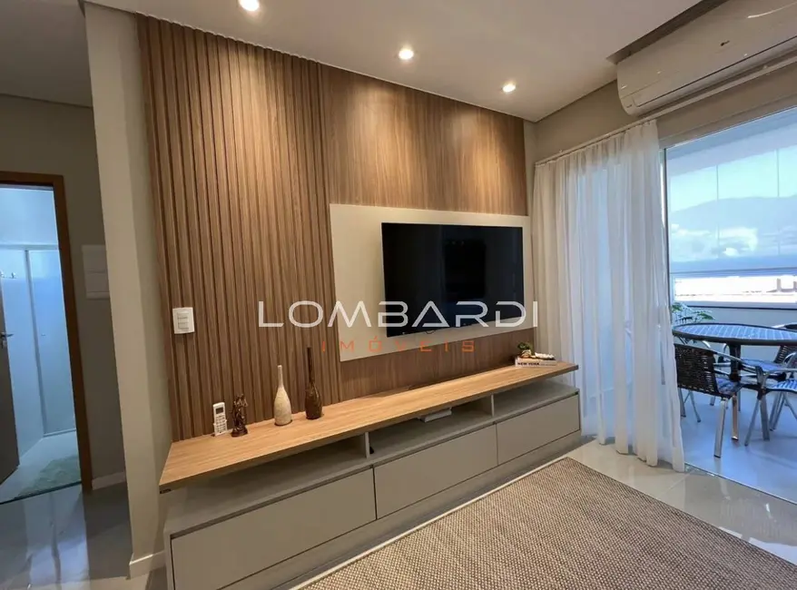 Foto 9 de Apartamento à venda, 69m2 em Ubatuba - SP