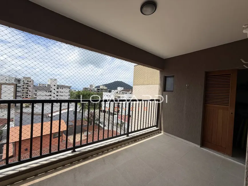 Foto 9 de Apartamento com 4 quartos à venda, 180m2 em Ubatuba - SP
