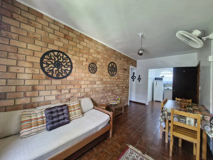 Foto 1 de Apartamento com 2 quartos à venda em Ubatuba - SP