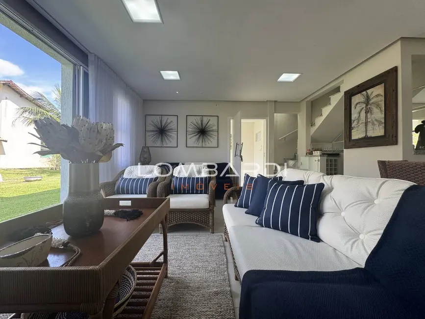 Foto 2 de Casa com 4 quartos à venda, 155m2 em Ubatuba - SP