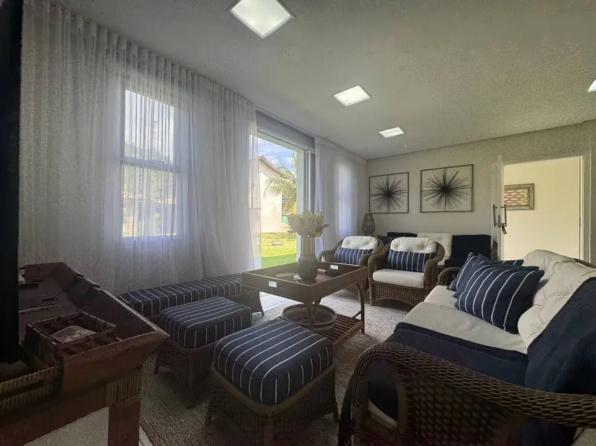 Foto 3 de Casa com 4 quartos à venda, 155m2 em Ubatuba - SP