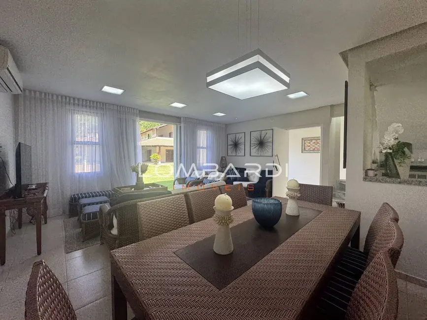 Foto 9 de Casa com 4 quartos à venda, 155m2 em Ubatuba - SP