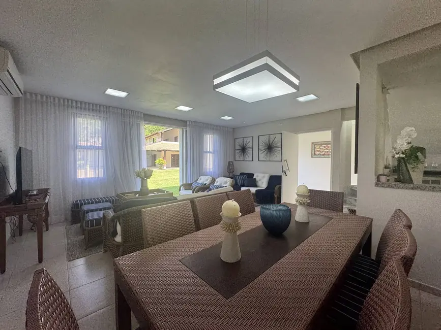 Foto 9 de Casa com 4 quartos à venda, 155m2 em Ubatuba - SP