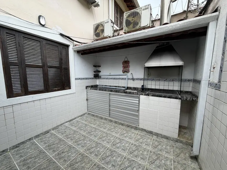 Foto 2 de Apartamento com 2 quartos à venda, 65m2 em Ubatuba - SP