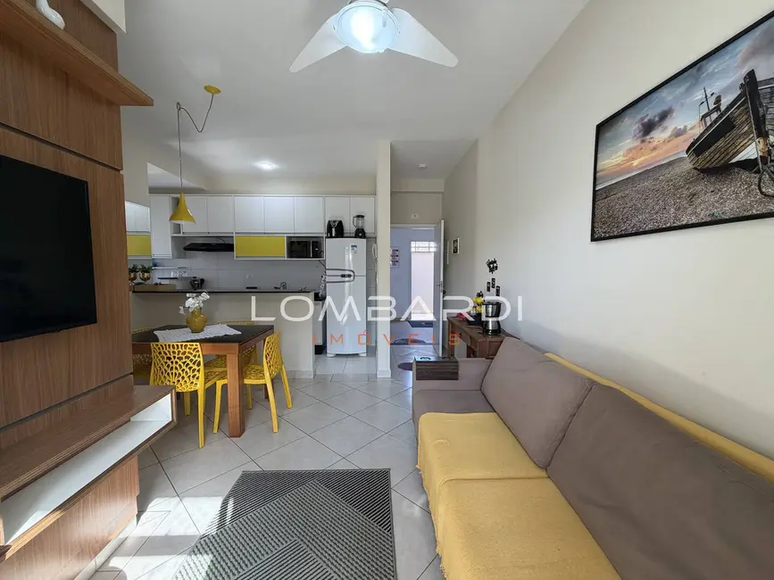 Foto 2 de Casa com 2 quartos à venda, 58m2 em Ubatuba - SP