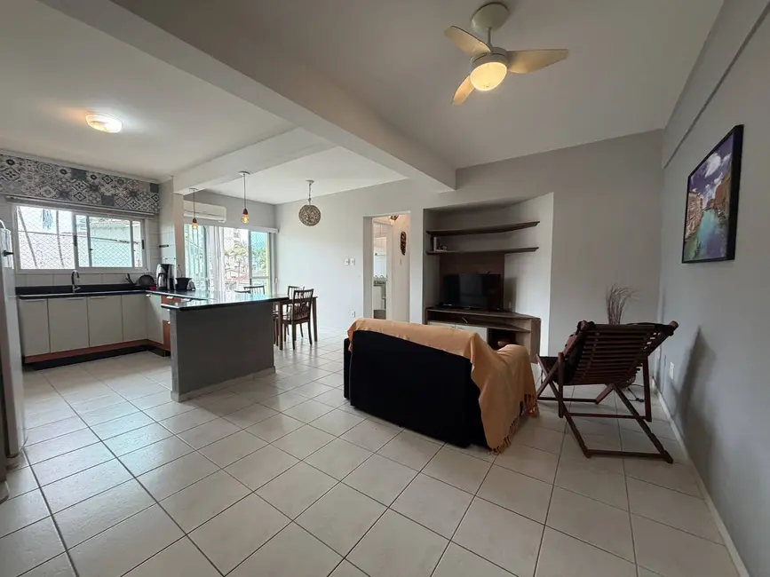 Foto 2 de Apartamento com 2 quartos à venda, 83m2 em Ubatuba - SP