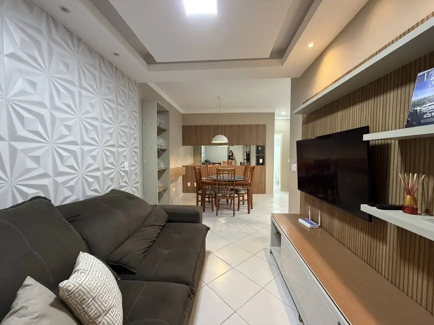 Foto 1 de Apartamento com 2 quartos à venda, 75m2 em Ubatuba - SP