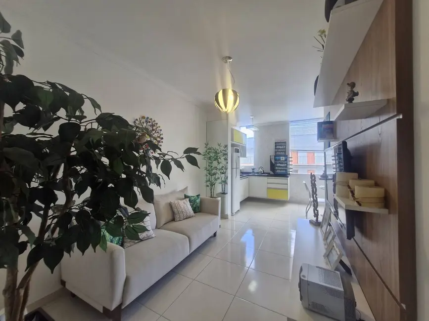 Apartamento com 2 quartos à venda, 70m2 em Centro, Ubatuba - SP - imagem 1 Foto 1 de Apartamento com 2 quartos à venda, 70m2 em Centro, Ubatuba - SP