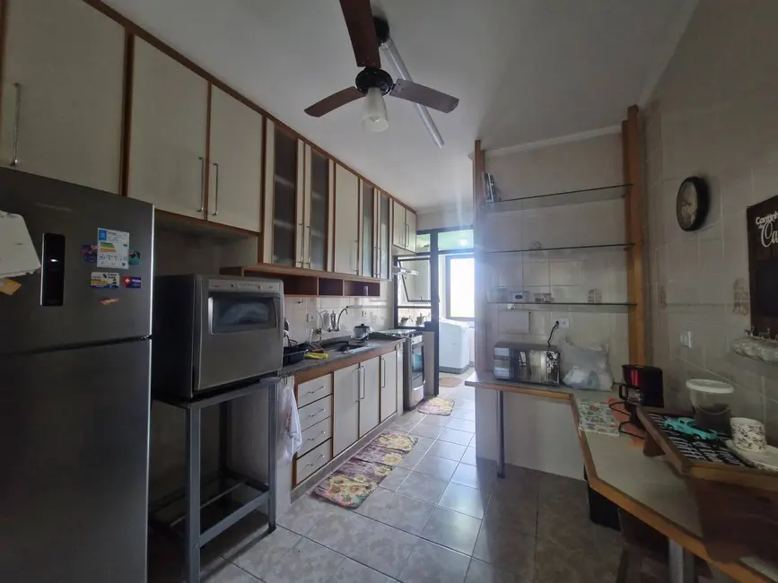 Apartamento com 3 quartos à venda, 70m2 em Centro, Ubatuba - SP - imagem 6 Foto 6 de Apartamento com 3 quartos à venda, 70m2 em Centro, Ubatuba - SP