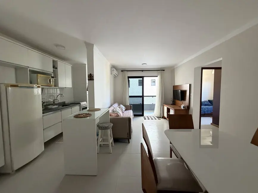 Foto 2 de Apartamento com 2 quartos à venda, 68m2 em Ubatuba - SP