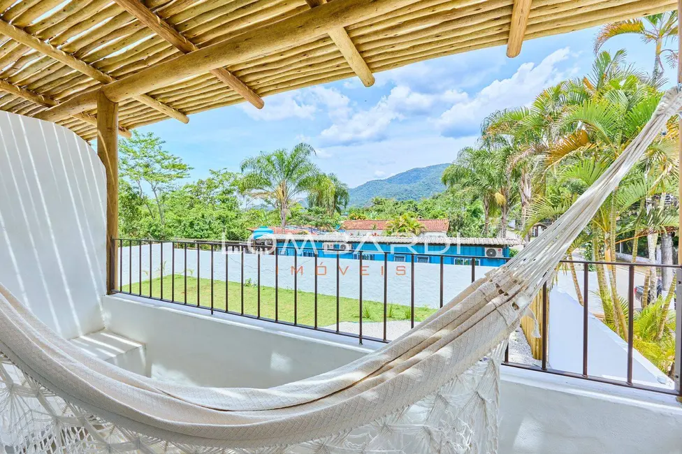 Foto 9 de Casa com 4 quartos à venda, 670m2 em Ubatuba - SP