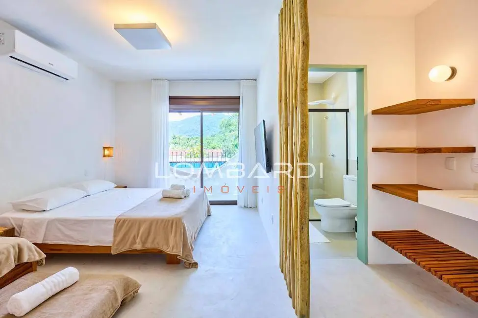 Foto 8 de Casa com 4 quartos à venda, 670m2 em Ubatuba - SP