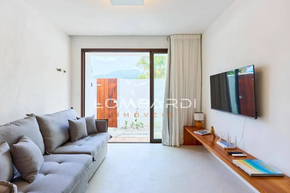 Foto 2 de Casa com 4 quartos à venda, 670m2 em Ubatuba - SP