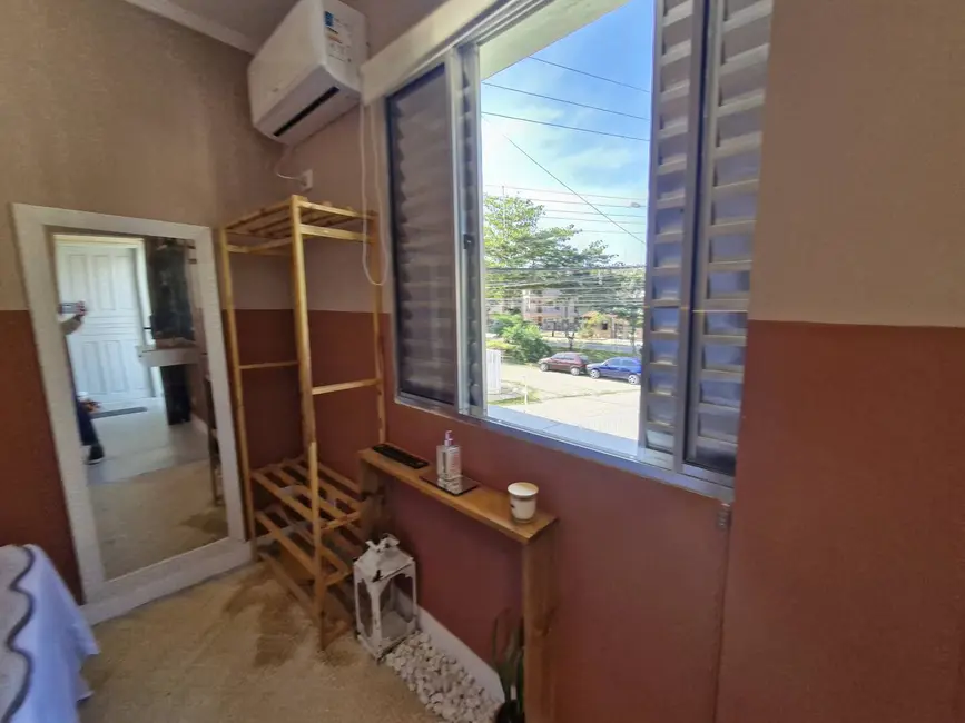 Foto 8 de Apartamento com 1 quarto à venda em Ubatuba - SP