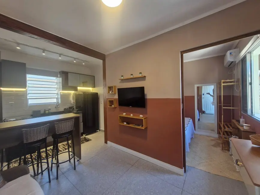 Foto 3 de Apartamento com 1 quarto à venda em Ubatuba - SP