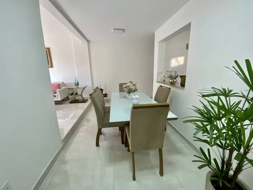 Foto 6 de Apartamento com 2 quartos à venda, 75m2 em Centro, Ubatuba - SP